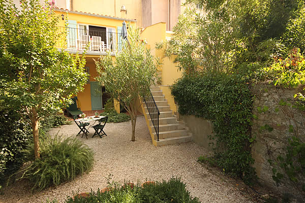 La Digue, vacation village house for rent, Saint-Chinian, Languedoc ...